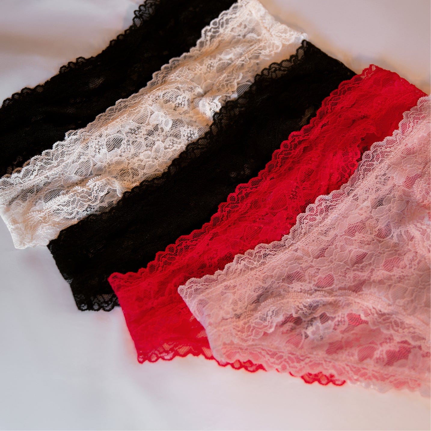 Effortless Lace Bikini 5 Pack