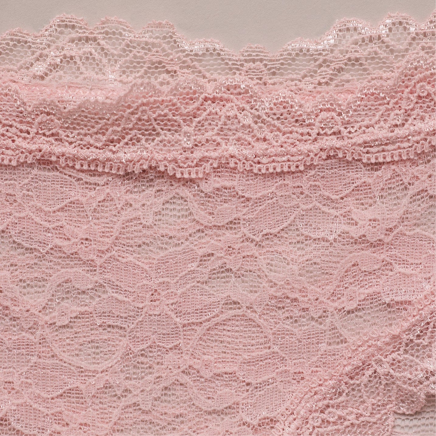 Effortless Lace Thong Rosette