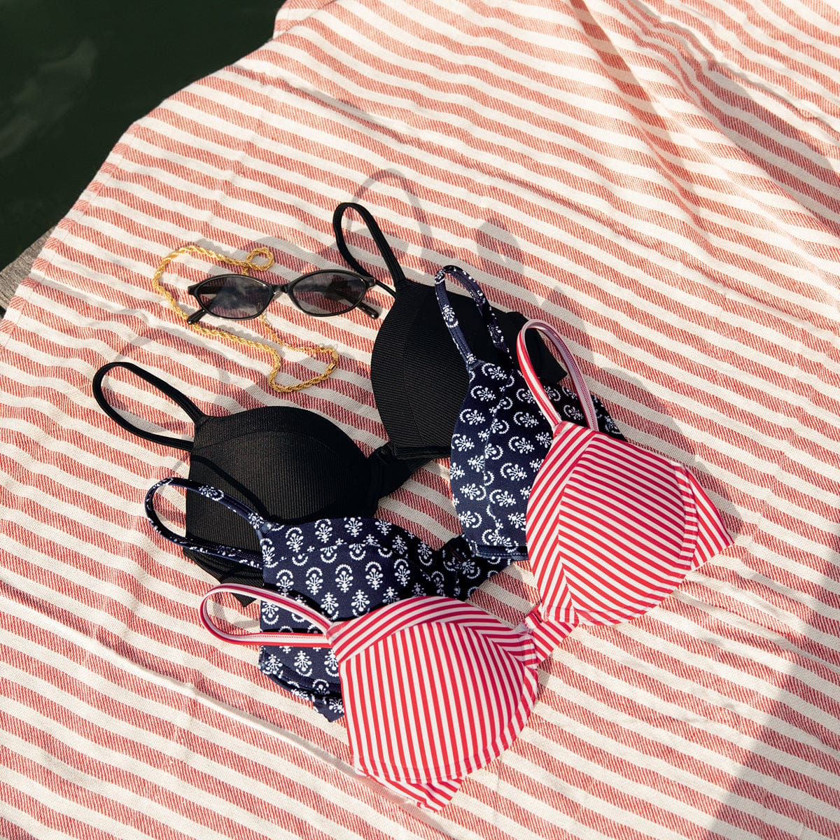 Lift Up Bikini Top Isla